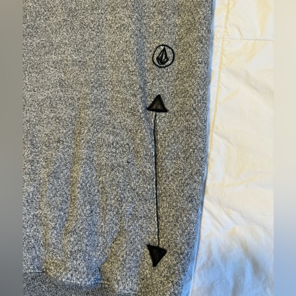 Women’s Volcom tunic-length hoodie-XS - Picture 4 of 10